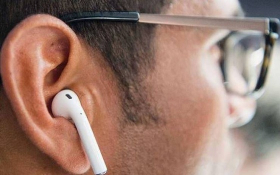 تسريبات تكشف مزايا غير مسبوقة في سماعات 'أبل' القادمة..اليكم هذه المزايا