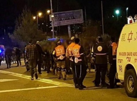 مقاومون يطلقون النار تجاه جنود الاحتلال قرب رام الله