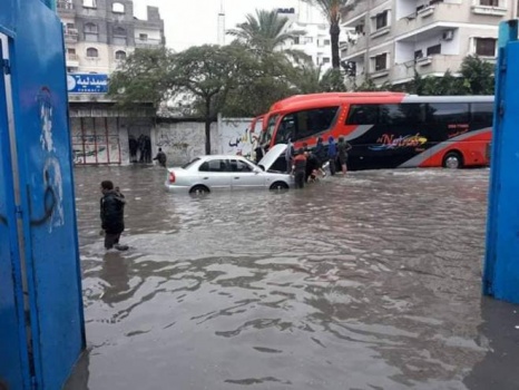 غرق منازل وشوارع في غزة