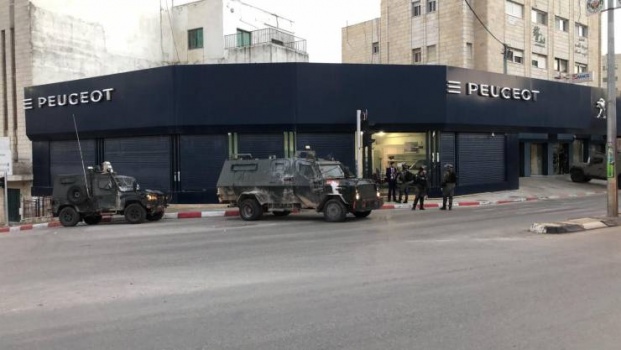 الاحتلال يقتحم البيرة وسط مواجهات