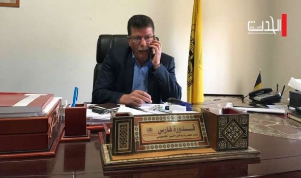 "فارس" : شخص واحد وراء التنكيل بنادي الأسير كلف عائلات الأسرى ملايين الشواقل!