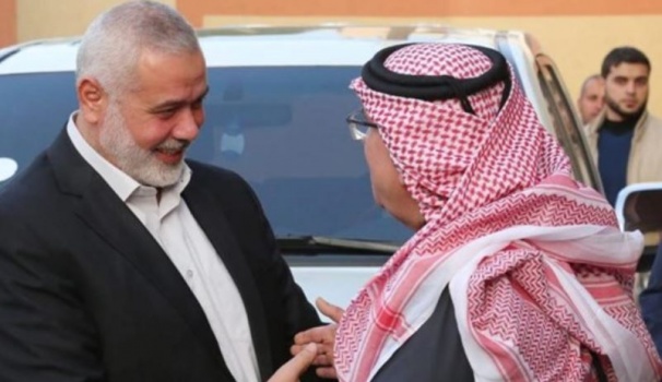 السفير القطري يعود لغزة بعد مغادرتها عدة ساعات