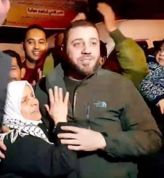 الإفراج عن أسير من نابلس بعد قضائه 12 عاما
