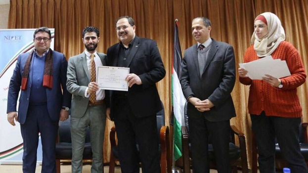 "جامعةبيرزيت" تتصدر في مسابقة حول الطالب الجامعي الباحث