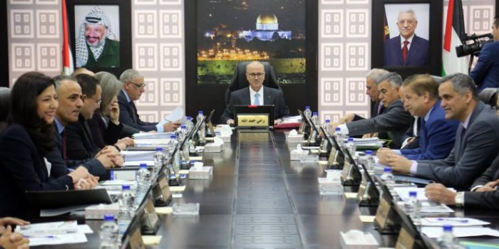 الحكومة تدعو أبناء شعبنا إلى الاصطفاف خلف الرئيس.. إليكم أبرز قرارات مجلس الوزراء
