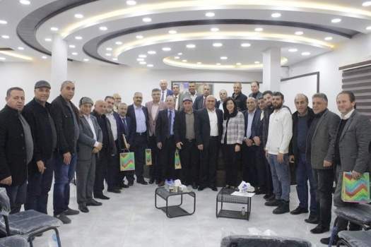 الرجوب وعودة يبحثان واقع محافظة جنين تجاريا واقتصاديا ويكرمان الفائزين بانتخابات الغرفة التجارية