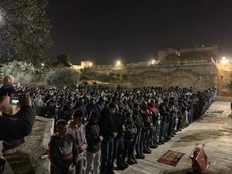 أوقاف القدس" تعلن الإبقاء على مصلى "باب الرحمة" مفتوحًا