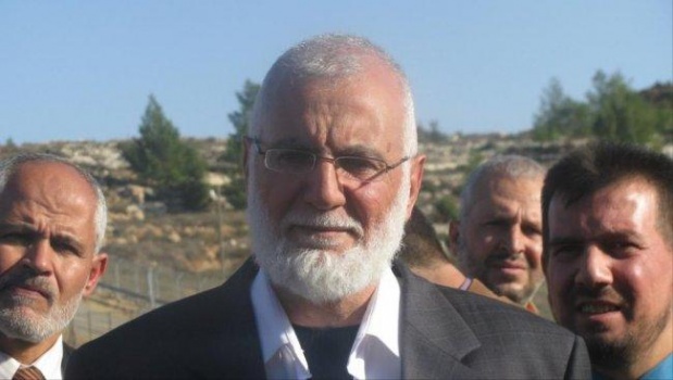 مبعد عن القدس.. اعتقال النائب السابق محمد ابو طير في البيرة