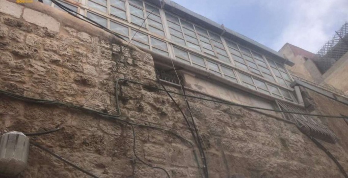 مستوطنون يستولون على منزل بالقدس القديمة