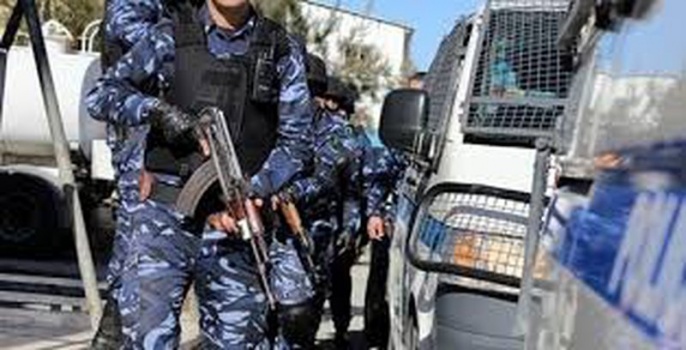 الشرطة تقبض على ثلاثة متسولات في أحياء وأسواق مدينة جنين