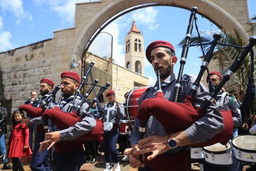 صور..الكنائس في فلسطين تحتفل بأحد الشعانين