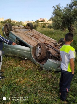 3 إصابات بحادث إنقلاب مركبة غير قانونية غرب جنين وهروب المصابين