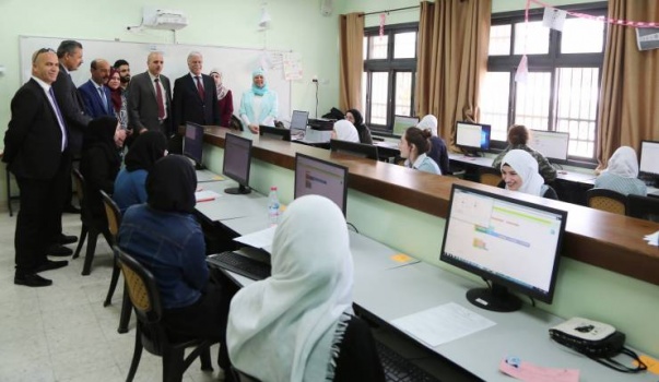 التربية تعقد امتحان التكنولوجيا العملي لطلبة 'الإنجاز'