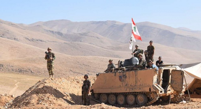 وزير الدفاع اللبناني: لن نتنازل عن شبر من أرضنا
