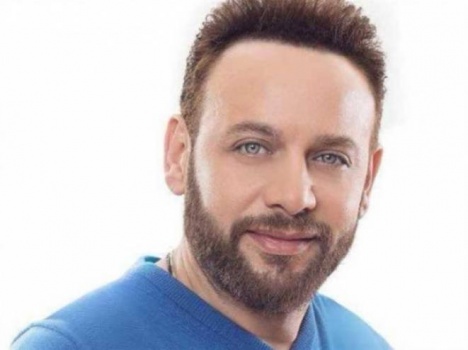 زوجة مصطفى قمر 'الثانية' تخطف الأنظار في ظهور نادر لها