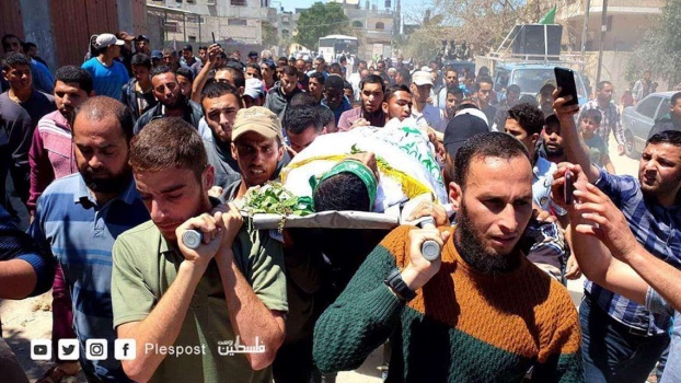 صور..تشييع حاشد للشهيد عبد العال جنوب قطاع غزة