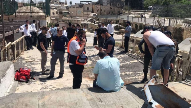صور..مستوطنون يعتدون على تجار في سوق "الخواجات" بالقدس