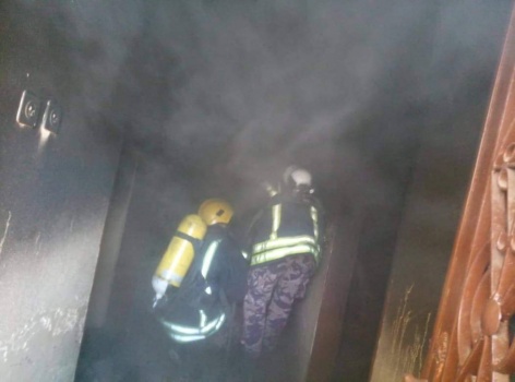 صور..إخماد حريق داخل منزل شمال مدينةبيت لحم