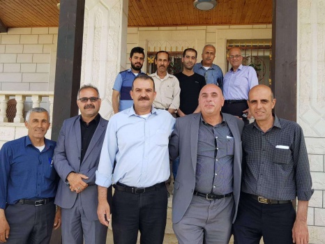 جنين:الحكم المحلي يقدم التهنئة لعضو بلديةسيلة الظهر لتحرره من سجون الإحتلال