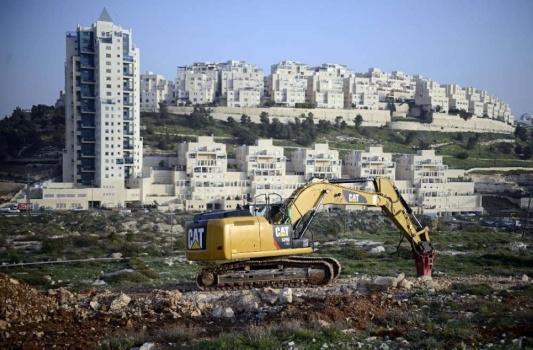 الكشف عن بؤرة استيطانية شُيدت بطراز المباني الفلسطينية القديمة