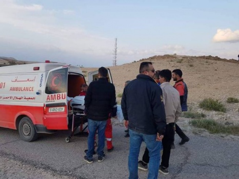 إصابة شرطي دهسه تجار مخدرات في طولكرم