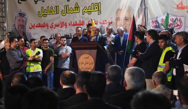 اشتية: لن نستمر بالاعتراف باسرائيل