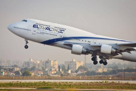 'إسرائيل' تغلق مجالها الجوي في محيط غزة