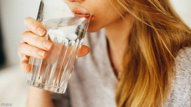 الماء البارد أم الدافئ؟.. خبراء يحسمون 'السؤال الأزلي'