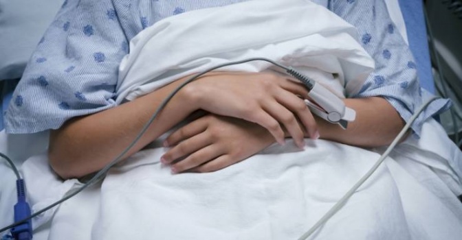 ما مصير المرضى المتابعين بالمشافي الإسرائيلية بعد وقف التحويلات؟