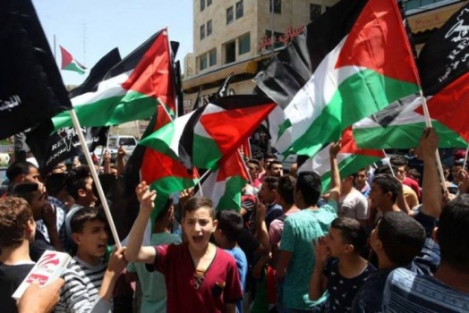 وقفة برام الله تنديدا بالعدوان الإسرائيلي على غزة