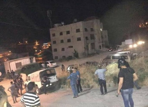 الحكومة: الاعتداء على وقائي نابلس تهديد لأمن المنطقة