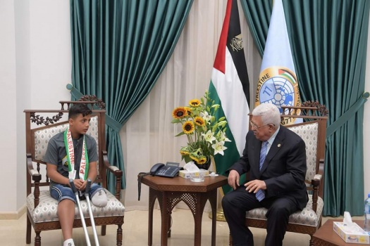 الرئيس يوعز بمتابعة علاج الطفل المصاب عبد الرحمن نوفل