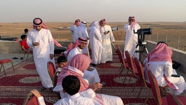 فلكي كويتي: الدول التي أفطرت اليوم ارتكبت جريمة