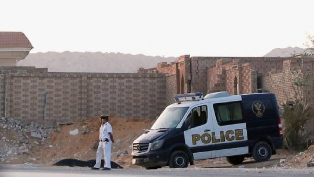 تفاصيل مثيرة حول خروج سيدة من القبر بمصر