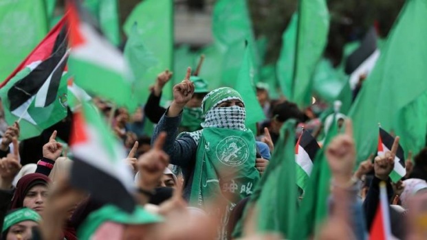 حماس تُغازل سوريا أملاً في إعادة تطبيع العلاقات