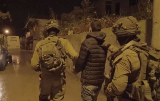 القدس: الاحتلال يعتقل 7 مواطنين بينهم طفل وفتاة