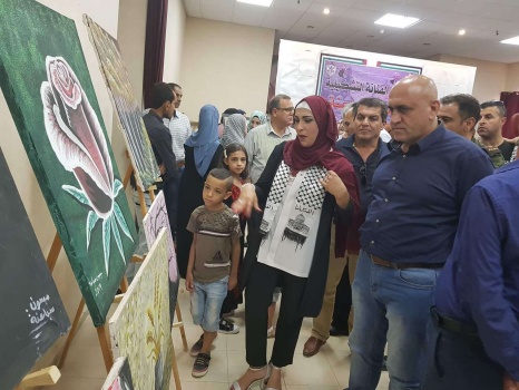 جنين: إفتتاح معرض فني"فلسطين في صور " للفنانة سباعنة