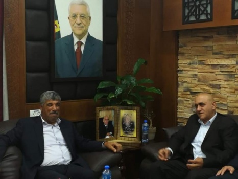 محافظ جنين يبحث مع وزير هيئة الجدار و الاستيطان تعزيز صمود المواطنين في منطقة يعبد