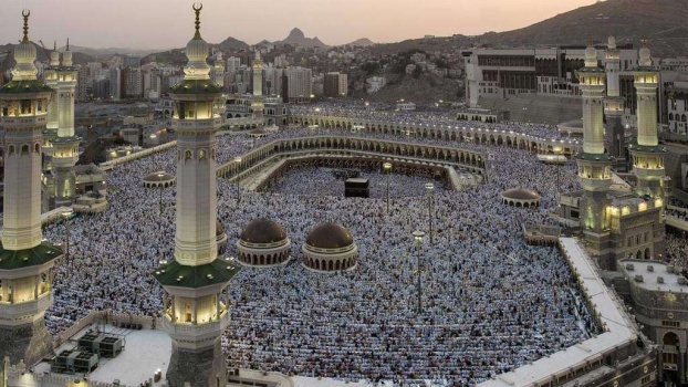 أبو الرب: حجاج فلسطين بخير واكتمال وصولهم الليلة