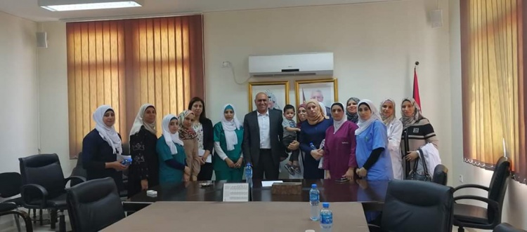 القابلات في المشفى الحكومي يطالبن محافظ جنين التدخل بتحسين ظروف عملهن