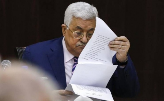 الرئيس يعلن وقف العمل بجميع الاتفاقيات الموقعة مع إسرائيل