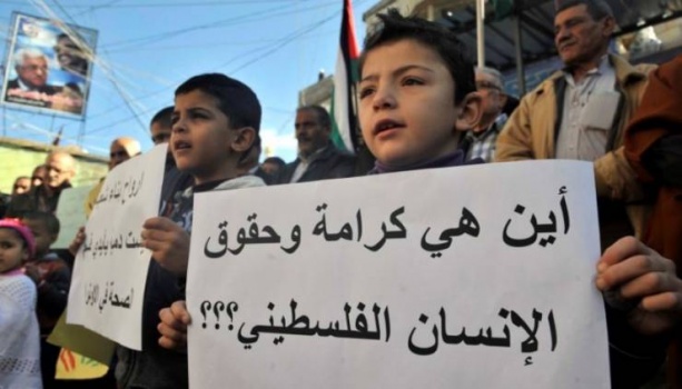 ممثلة لبنانية تطالب بحرق الفلسطينيين كما فعل هتلر
