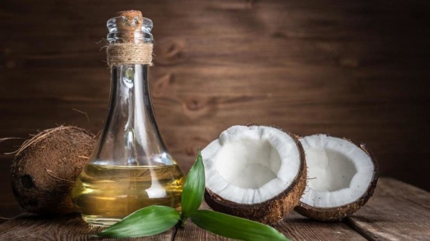 هذا هو الخطأ الذي نقوم به عند استعمال زيت جوز الهند