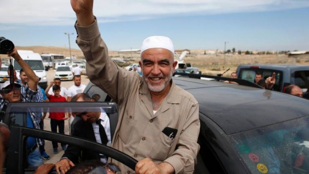 إسرائيل ترفض السماح للشيخ صلاح من أداء صلاة العيد