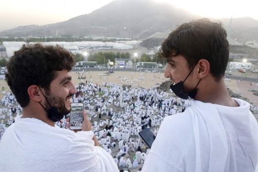 ركن الحج الأعظم.. أكثر من مليوني حاج على صعيد عرفات