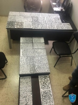 شرطة جنين تضبط ٤٩٧٠ قطعة اثرية داخل مركبة مواطن