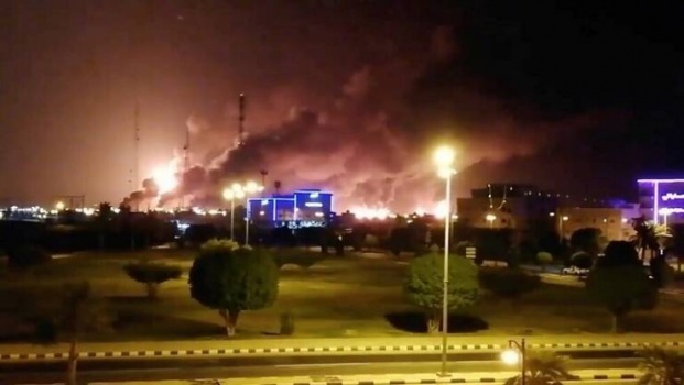 السيطرة على حريقين بمعملين تابعين لأرامكو بالسعودية