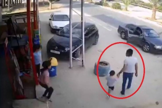 شاهد| الشرطة تعتقل صاحب 'فيديو خطف الطفل' بأريحا