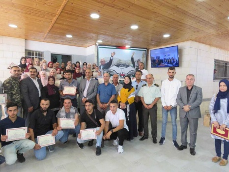 وقائي جنين والتوجيه السياسي يخرجون طلبة من جامعة القدس المفتوحة ضمن &rdquo; دورة اعداد كادر شبابي"