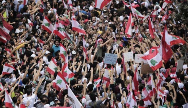 فتح تدعو الجماعات والأفراد الى عدم التدخل في الشأن اللبناني